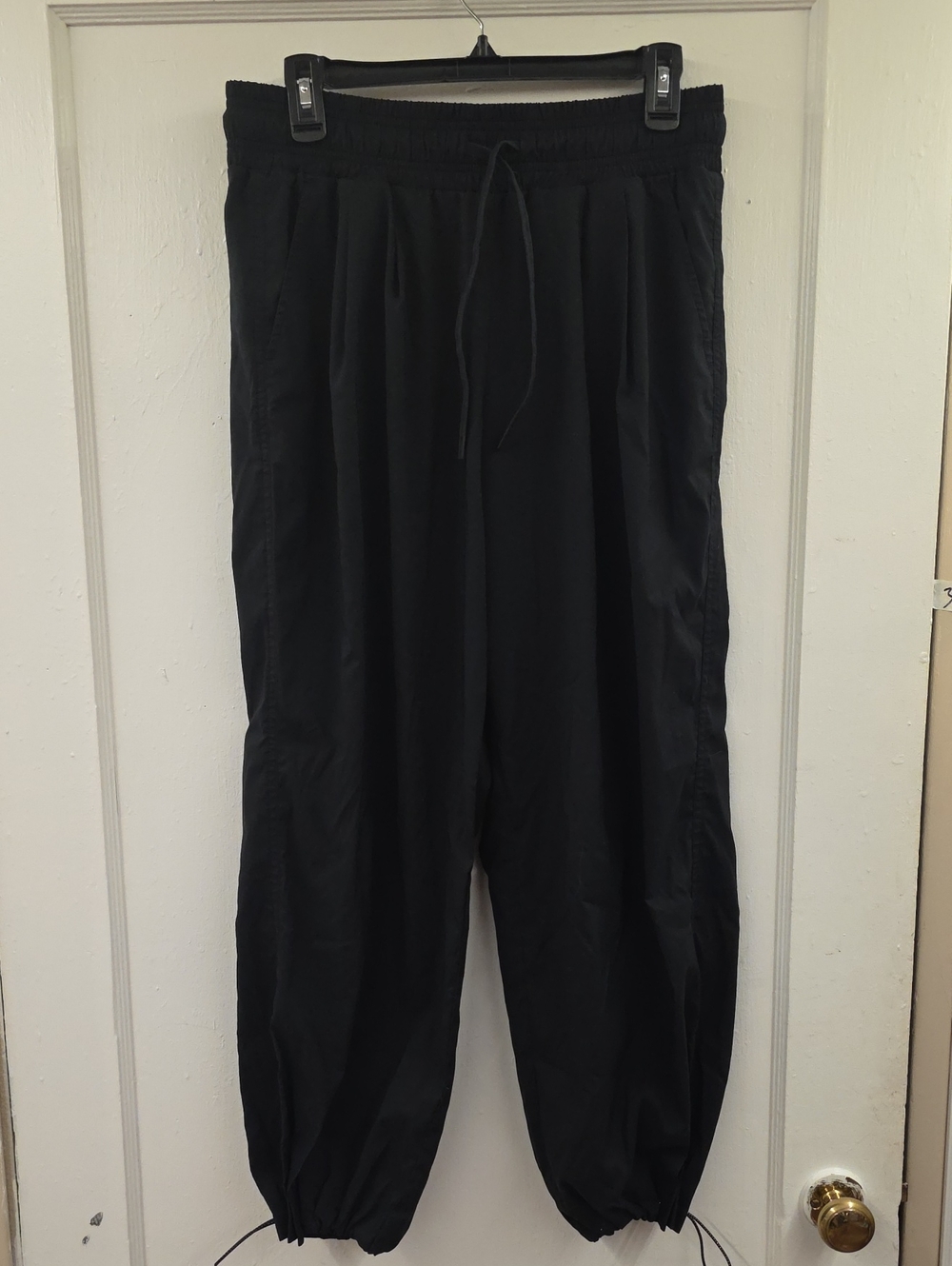 Athleta Revive Adjustable Hem Pants Black Size 8